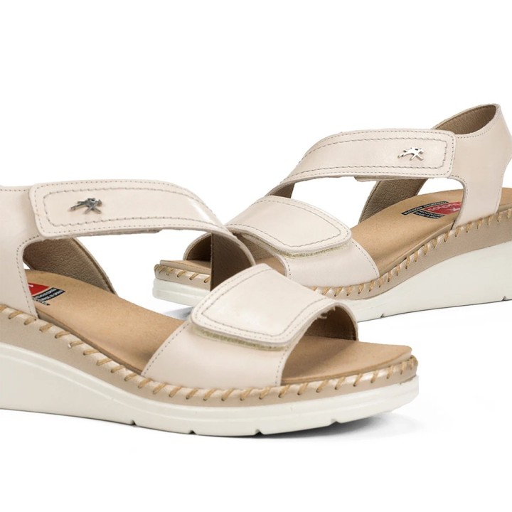 Sandalia piel con velcro